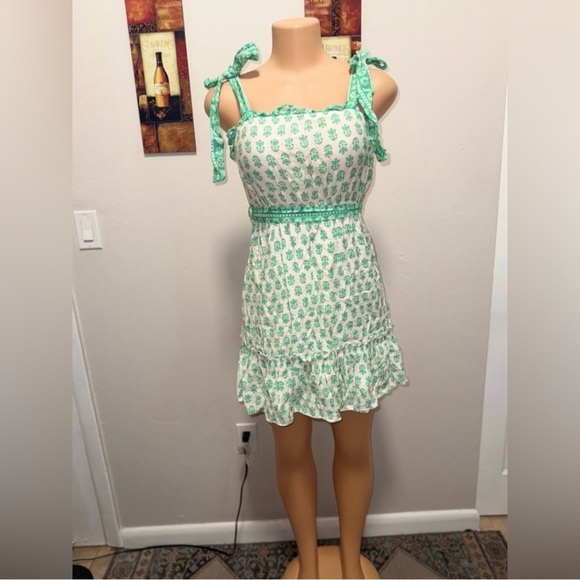 Green And White Floral Dress Size S - Picture 2 of 7